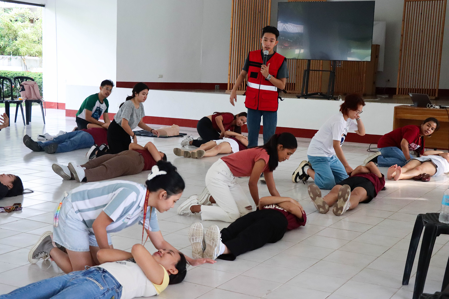 Pahinungód Tacloban partners with Red Cross Leyte, holds Volunteer Orientation and Basic Life Support Training